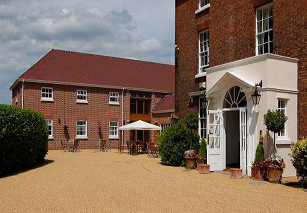 Hadley Park House Hotel Телфорд Екстериор снимка